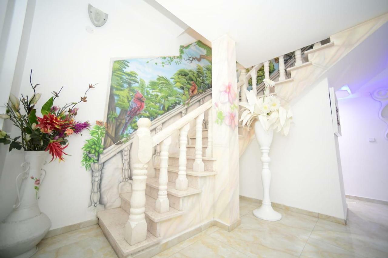 Guest house Maya